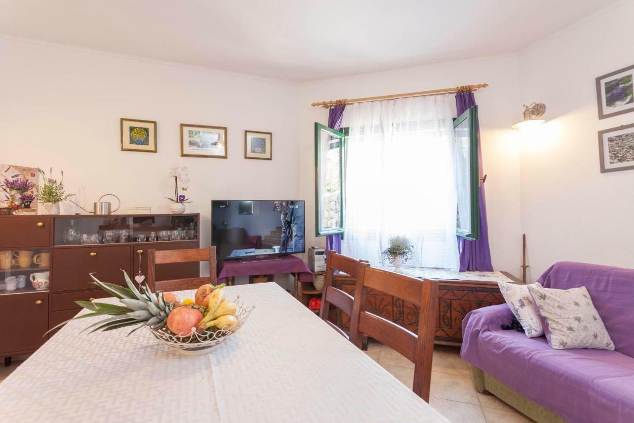 Holiday Home Lavanda Grubisic Tučepi Eksteriør billede