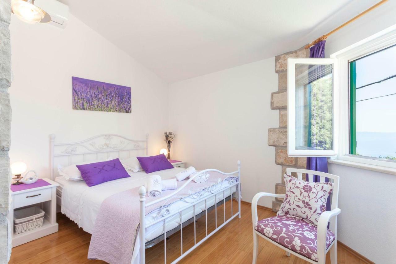 Holiday Home Lavanda Grubisic Tučepi Eksteriør billede