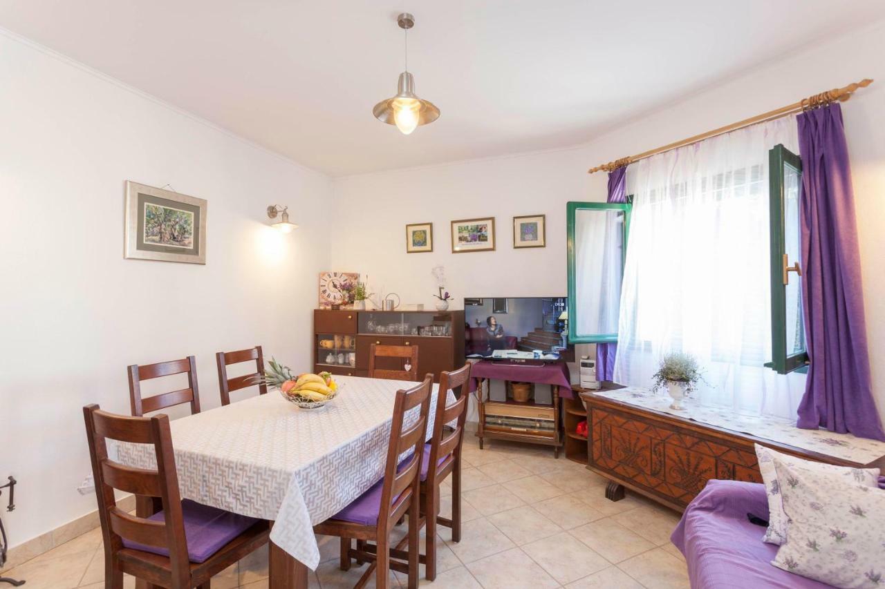 Holiday Home Lavanda Grubisic Tučepi Eksteriør billede