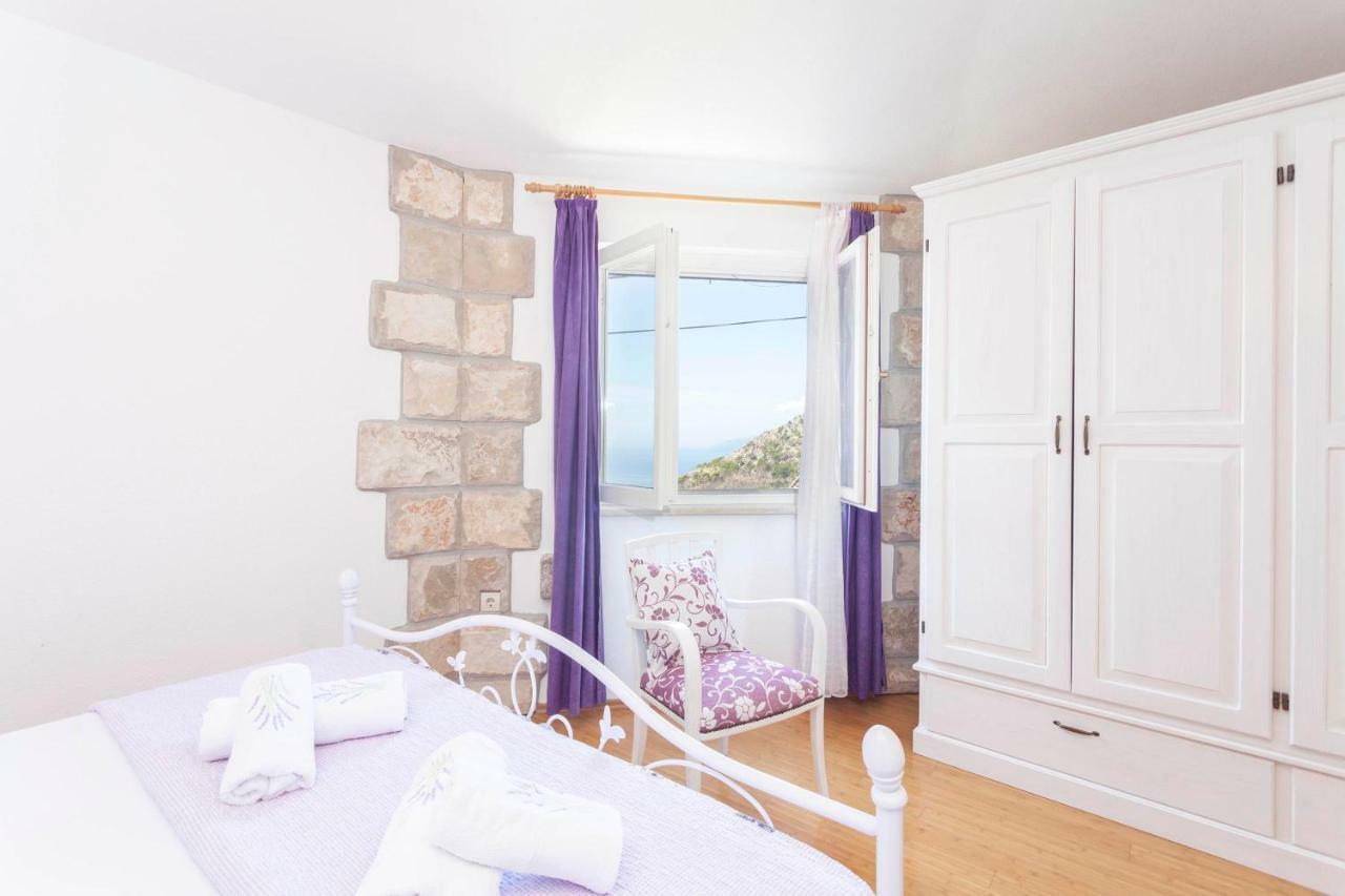 Holiday Home Lavanda Grubisic Tučepi Eksteriør billede